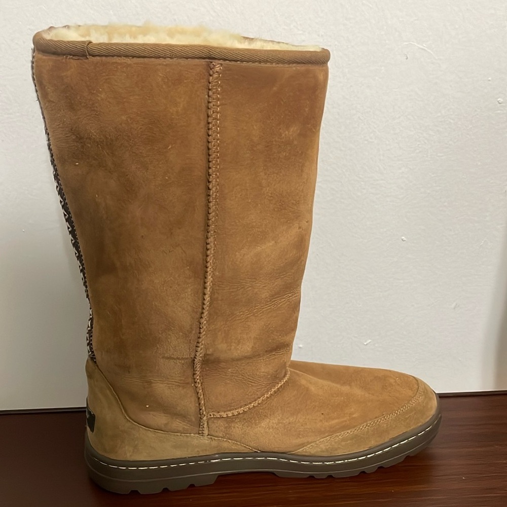 Ugg Sundance Boots - Picture 5 of 8